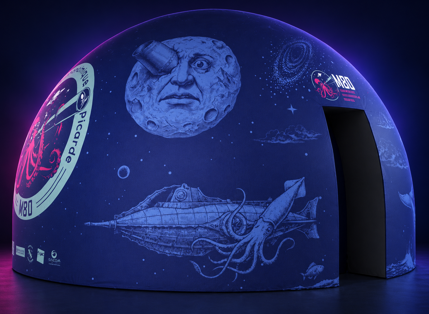 Le planétarium mobile M80, un dôme bleu décoré de la Lune et du Nautilus
