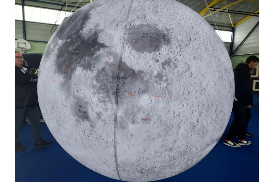 Conférence astronomie M80